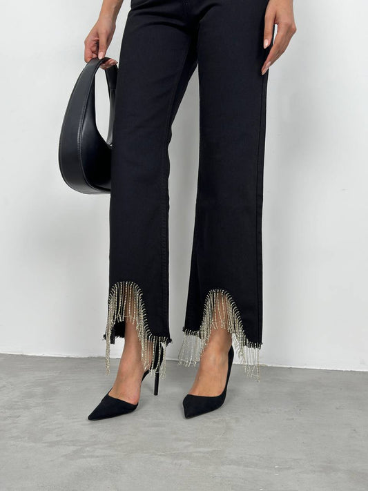 Jeans with fringes on the leg